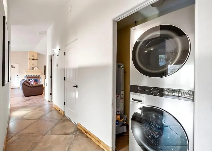 3 Bdrm Next To Trails With Hot Tub Holiday home Sedona