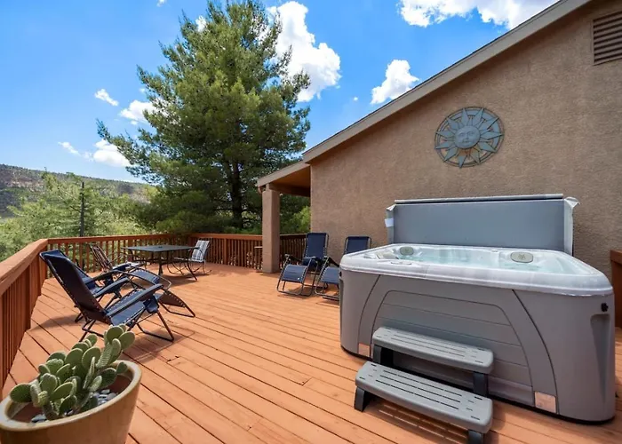 3 Bdrm Next To Trails With Hot Tub Holiday home Sedona